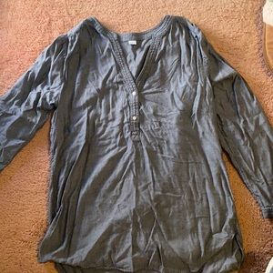 Old Navy top